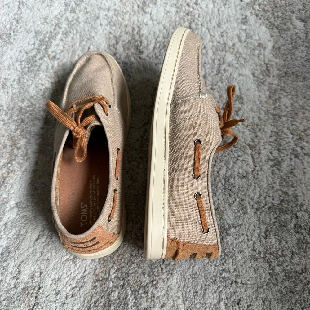 Toms Mens Culver Canvas Loafer Boat shoe.